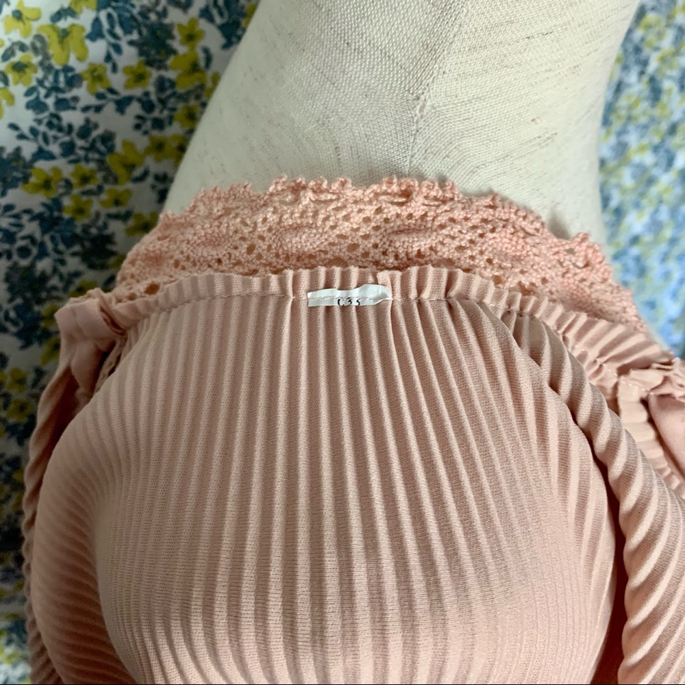 SOLD⚡️Vintage Accordion Pleated Cardigan⚡️ - Picture 7 of 10